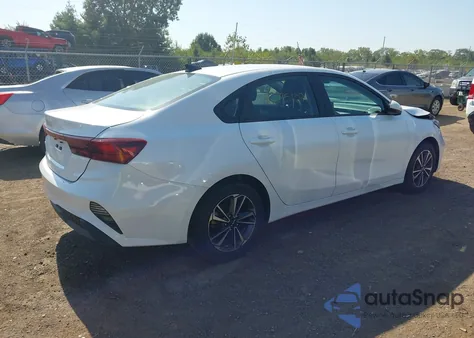 2022 Kia Forte Lxs z USA, uszkodzony, nr VIN 3KPF24AD1NE503063